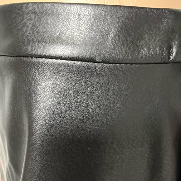 Bernadette Eva Painted Flowers Faux Leather Skirt - Picture 9 of 14